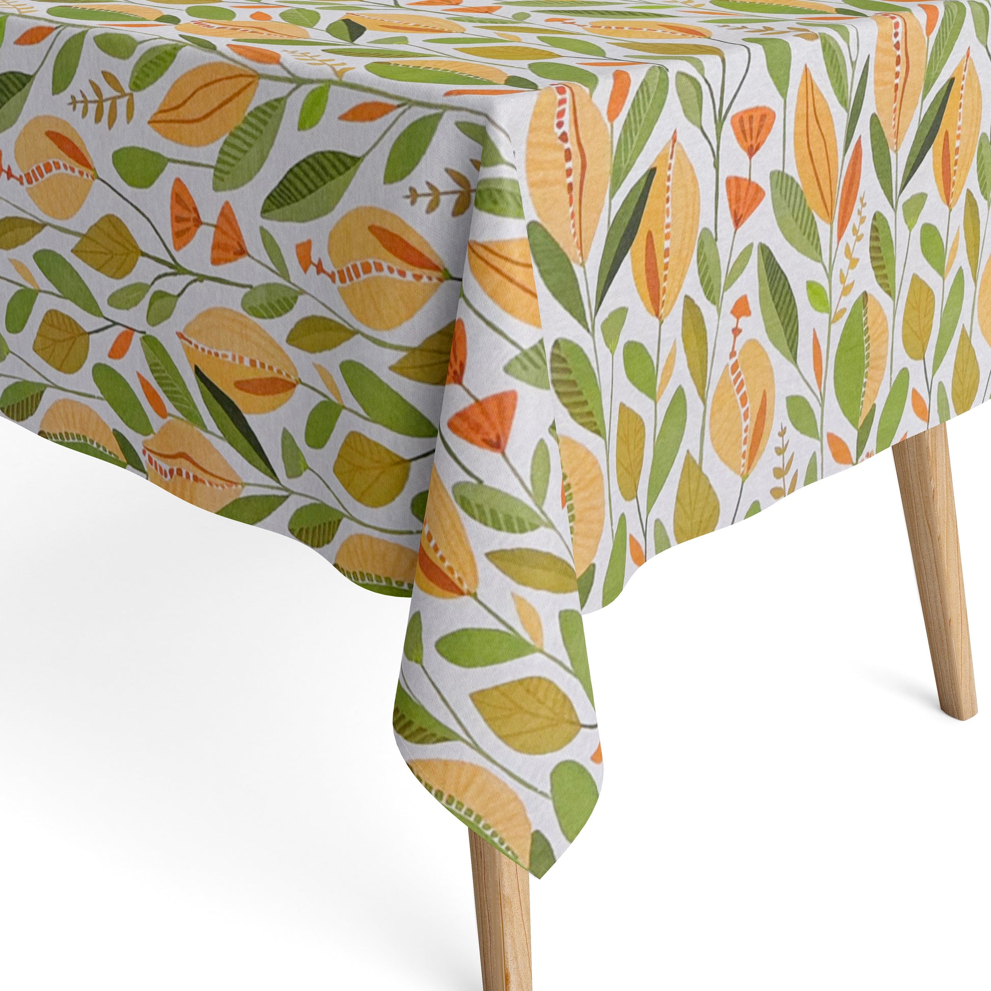Die Jacquard Tischdecke aus beschichteter Baumwolle zeigt ein harmonisches, naturinspiriertes Muster aus stilisierten Blättern, Zweigen und kleinen Blüten in warmen Grün-, Gelb- und Orangetönen.
