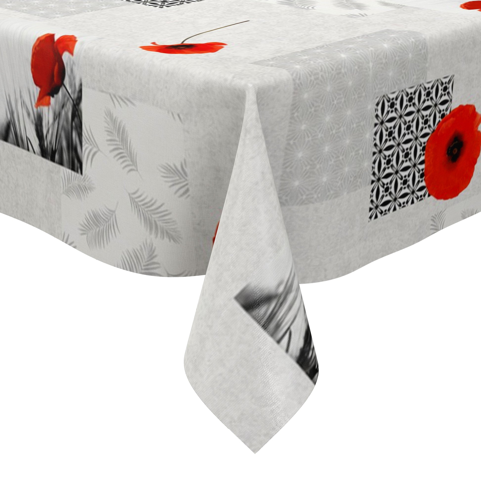 Wachstuch-Tischdecke mit modernem Mohnblumen-Motiv auf hellem Hintergrund. Das Design kombiniert leuchtend rote Mohnblüten mit geometrischen Mustern, filigranen Blattmotiven und dekorativen Schwarz-Weiß-Fotoelementen im Patchwork-Stil. Die wasserabweisende Tischdecke fällt gleichmäßig über die Kanten eines rechteckigen Tisches und ist vor weißem Hintergrund freigestellt dargestellt.