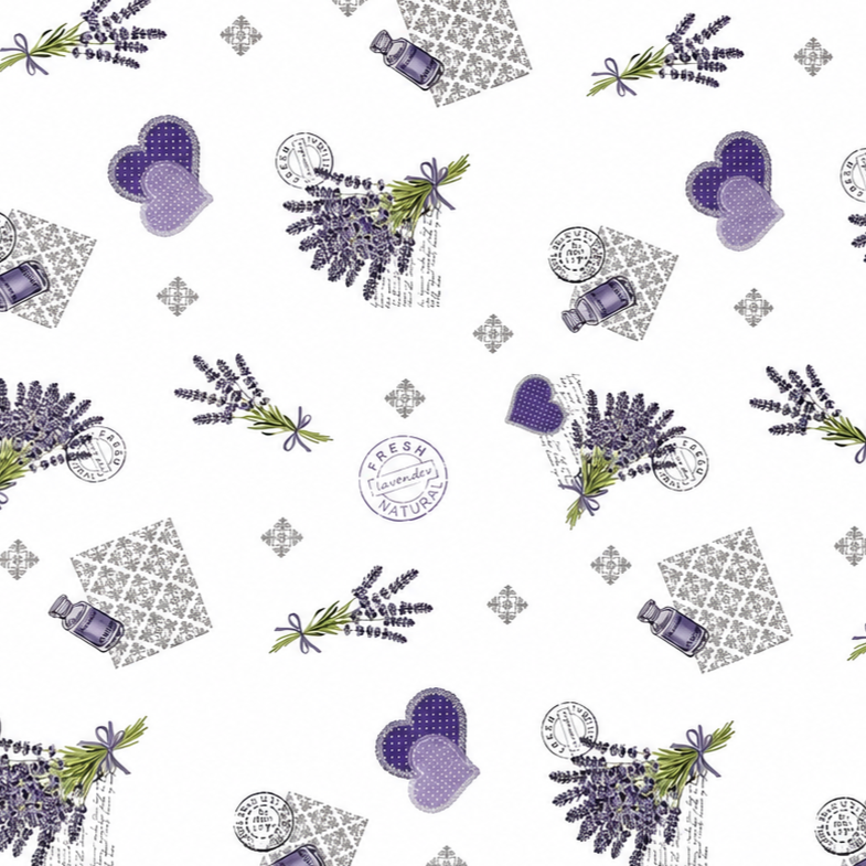 Wachstuch-Tischdecke mit romantischem Lavendel-Motiv auf weißem Hintergrund. Das Design zeigt Lavendelsträuße, lilafarbene Herzen, kleine Lavendelöl-Fläschchen, florale Ornamente und dekorative Vintage-Schriftzüge. Die wasserabweisende Tischdecke fällt gleichmäßig über die Kanten eines rechteckigen Tisches und ist vor weißem Hintergrund freigestellt dargestellt.