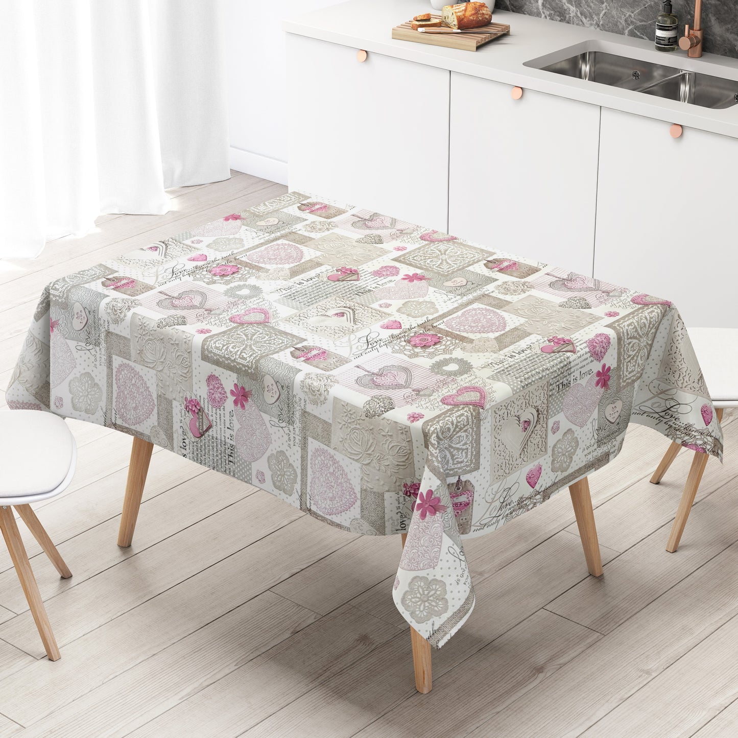 Nappe en toile cirée C146061 rose LOVE coeurs carré rond ovale vendue au mètre