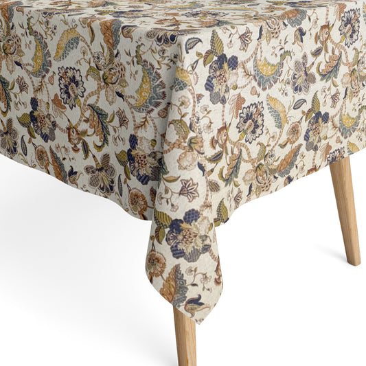 Beschichtete Jacquard-Baumwolltischdecke im Boho- und Indi-Stil mit floralem Paisley-Ornamentmuster in Blau, Gold, Beige, Grün und Braun, fleckengeschützt und schmutzabweisend.
