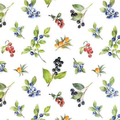 Wachstuch-Tischdecke mit Aquarell-Beerenmuster auf hellem Hintergrund. Zweige mit Heidelbeeren, Johannisbeeren, Holunderbeeren und Hagebutten in Blau, Rot, Schwarz und Orange sind gleichmäßig verteilt und von grünen Blättern ergänzt.