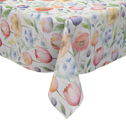 Wachstuch-Tischdecke mit zartem Aquarell-Blumenmuster auf hellem Hintergrund. Tulpen, Mohnblumen und kleine Blüten in Rosa, Orange, Gelb, Blau und Violett werden von grünen Blättern und feinen Zweigen ergänzt.