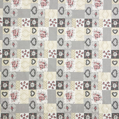 textile Tischdecke LOVE Patchwork