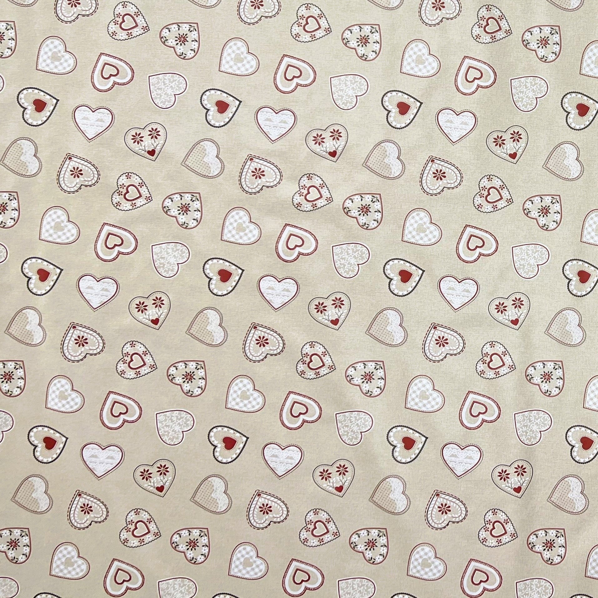 abwaschbare Wachstuch Tischdecke eckig rund oval Landhaus Herzen beige Strick Alm eckig rund oval kaufen