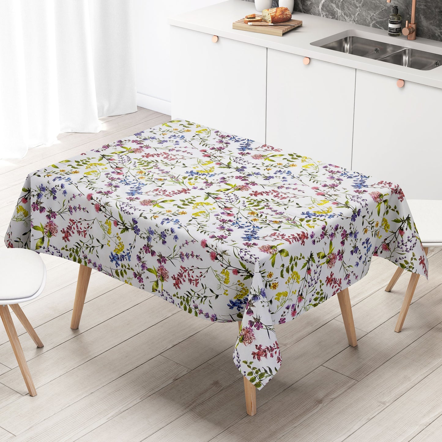 Nappe toile cirée B4033-01 fleurs prairie fleurie sur ovale rond blanc angulaire